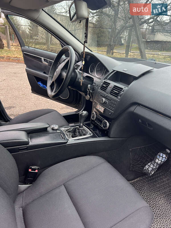 Универсал Mercedes-Benz C-Class 2010 в Рожнятове