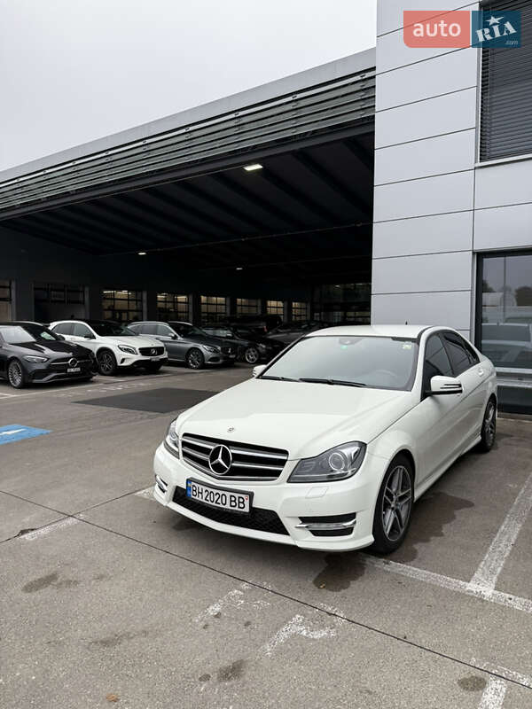 Седан Mercedes-Benz C-Class 2011 в Одессе