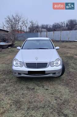 Седан Mercedes-Benz C-Class 2004 в 