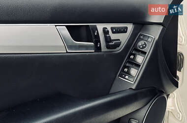 Седан Mercedes-Benz C-Class 2013 в 
