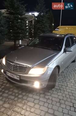 Универсал Mercedes-Benz C-Class 2010 в Львове