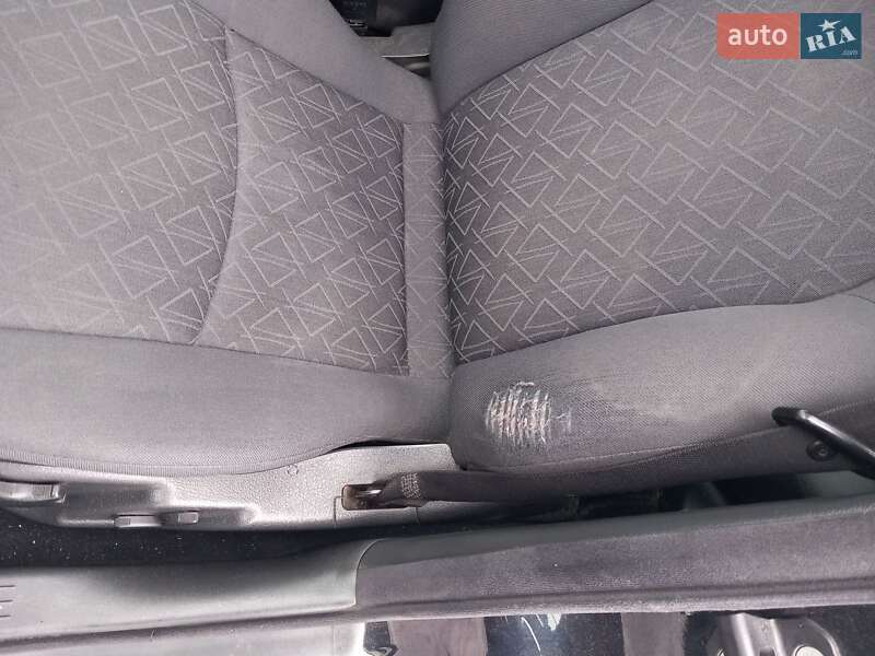 Універсал Mercedes-Benz C-Class 2002 в Дерно