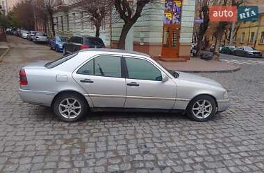 Седан Mercedes-Benz C-Class 1995 в Чернівцях