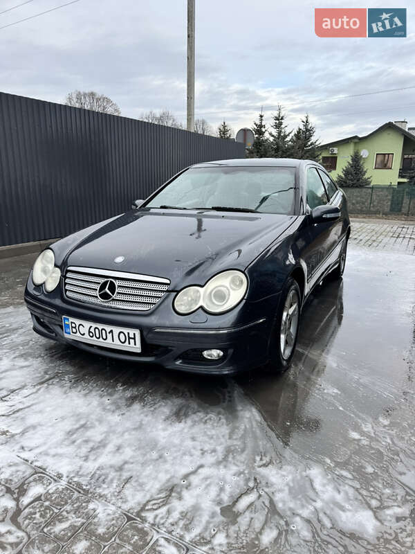 Купе Mercedes-Benz C-Class 2004 в Львові