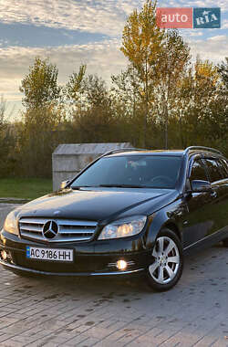 Универсал Mercedes-Benz C-Class 2011 в Нововолынске