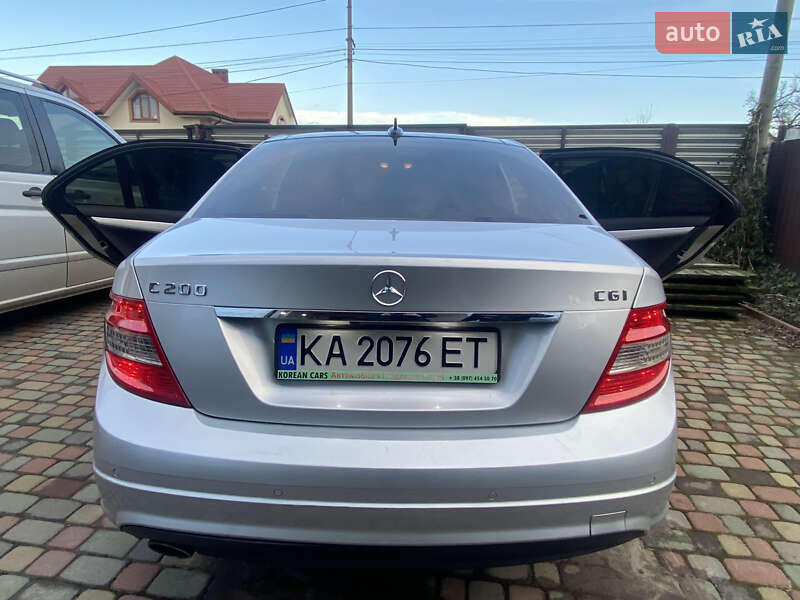 Седан Mercedes-Benz C-Class 2010 в Нововолынске