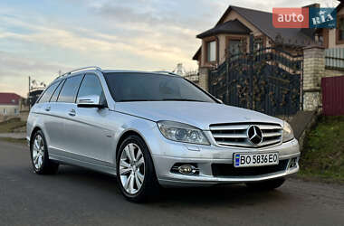 Універсал Mercedes-Benz C-Class 2010 в Тернополі