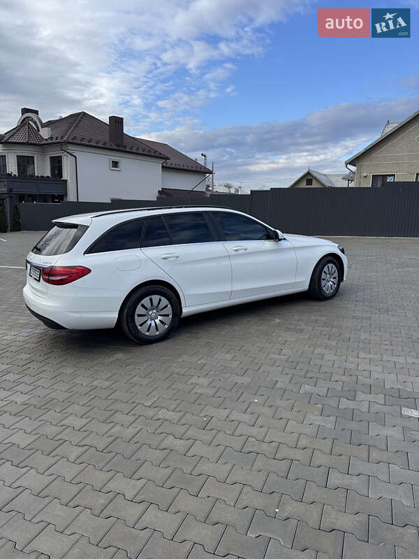 Универсал Mercedes-Benz C-Class 2014 в Черновцах