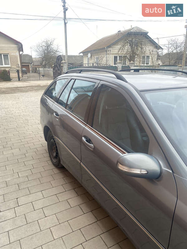 Универсал Mercedes-Benz C-Class 2004 в Ивано-Франковске