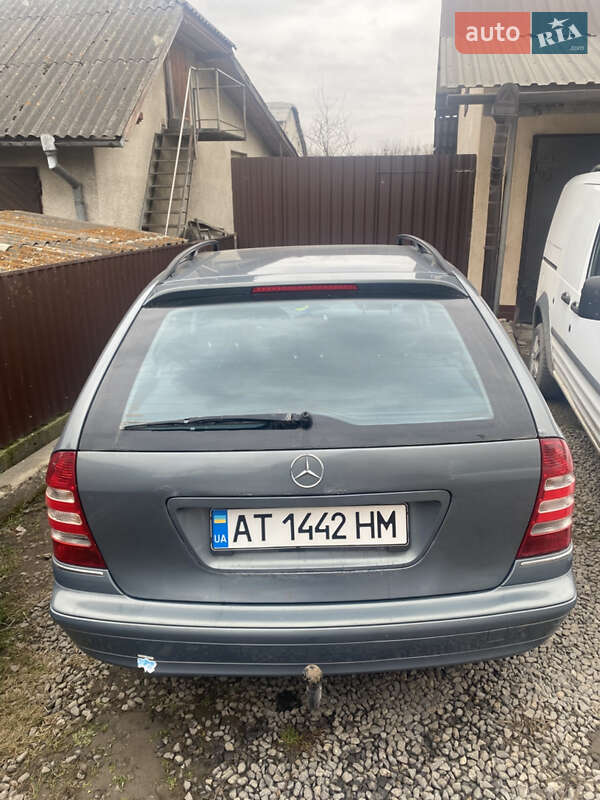Универсал Mercedes-Benz C-Class 2004 в Ивано-Франковске
