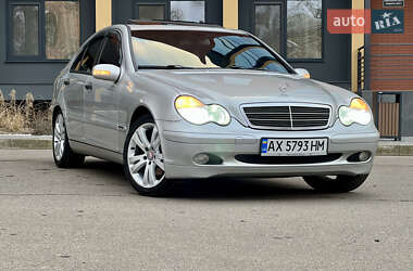 Седан Mercedes-Benz C-Class 2002 в Черкасах