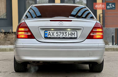 Седан Mercedes-Benz C-Class 2002 в Черкасах