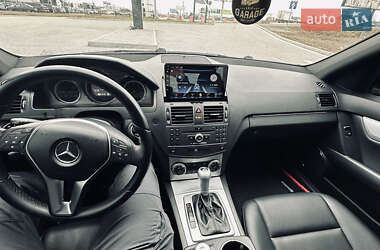 Седан Mercedes-Benz C-Class 2010 в 