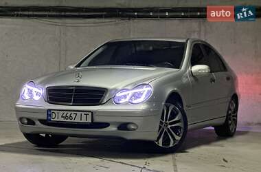 Седан Mercedes-Benz C-Class 2003 в Києві