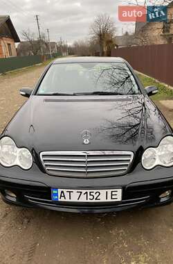 Седан Mercedes-Benz C-Class 2005 в Івано-Франківську