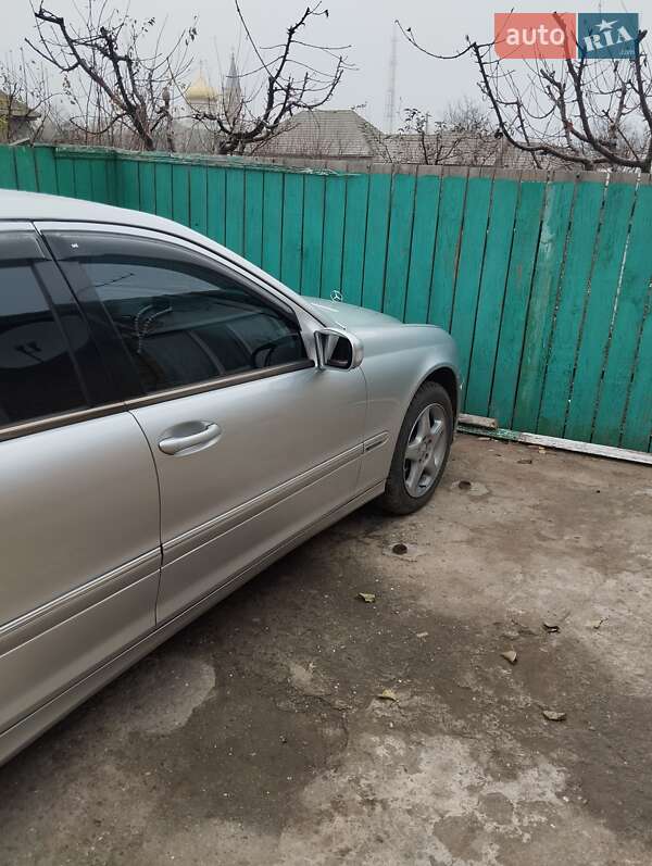 Седан Mercedes-Benz C-Class 2001 в Измаиле