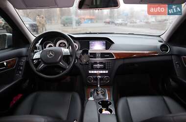 Седан Mercedes-Benz C-Class 2013 в 