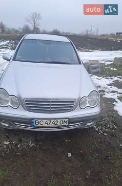 Седан Mercedes-Benz C-Class 2004 в Львове