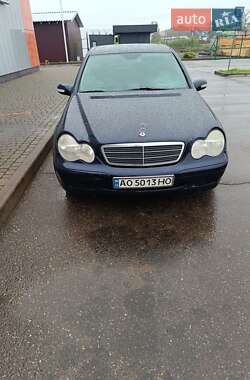 Седан Mercedes-Benz C-Class 2002 в 
