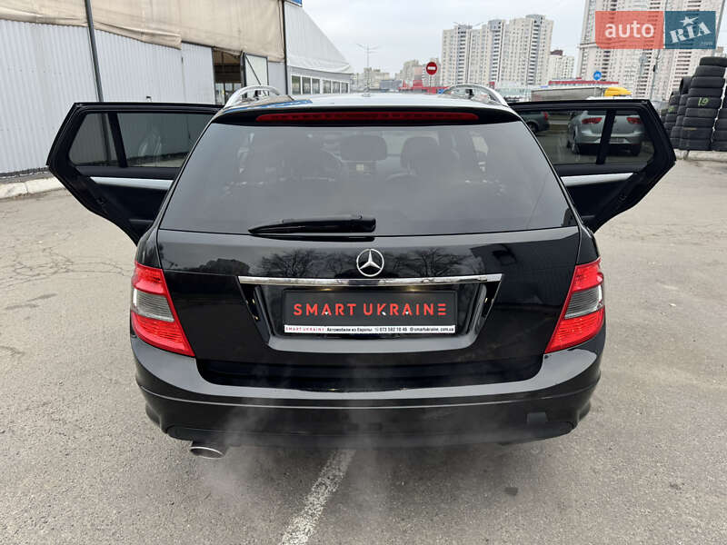 Универсал Mercedes-Benz C-Class 2010 в Киеве фото 6 Универсал Mercedes-Benz C-Class 2010 в Киеве