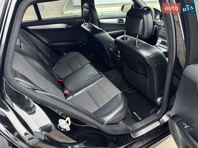 Универсал Mercedes-Benz C-Class 2010 в Киеве фото 19 Универсал Mercedes-Benz C-Class 2010 в Киеве