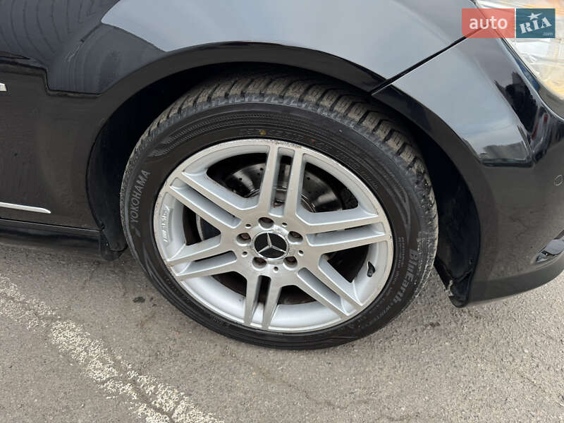 Универсал Mercedes-Benz C-Class 2010 в Киеве фото 37 Универсал Mercedes-Benz C-Class 2010 в Киеве