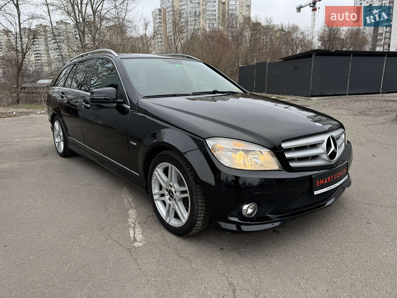 Универсал Mercedes-Benz C-Class 2010 в Киеве фото 39 Универсал Mercedes-Benz C-Class 2010 в Киеве