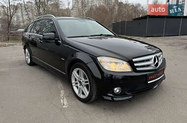 Универсал Mercedes-Benz C-Class 2010 в 