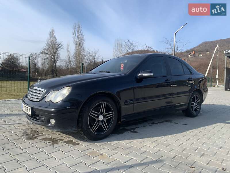 Mercedes-Benz C-Class 2006