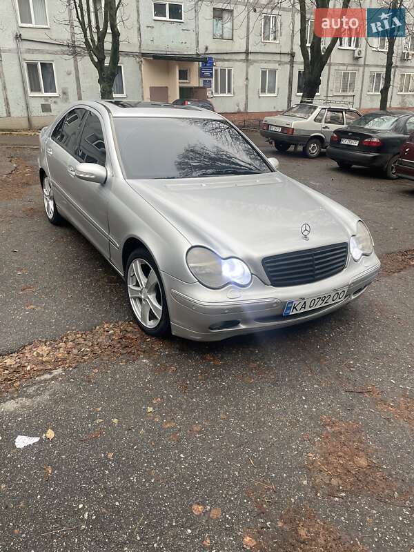 Седан Mercedes-Benz C-Class 2000 в Києві