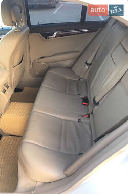 Седан Mercedes-Benz C-Class 2010 в 
