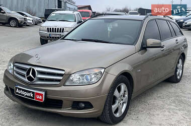 Універсал Mercedes-Benz C-Class 2010 в Львові