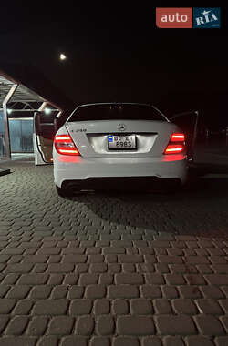 Седан Mercedes-Benz C-Class 2013 в Львові