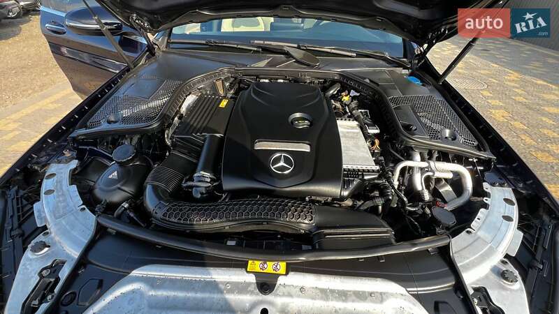 Седан Mercedes-Benz C-Class 2017 в Львове