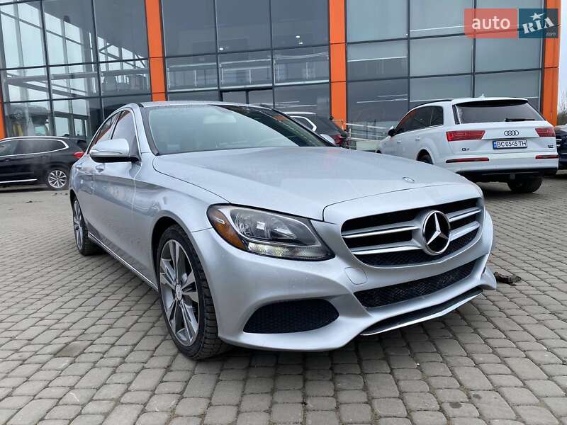 Седан Mercedes-Benz C-Class 2015 в Львові