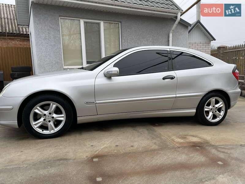 Купе Mercedes-Benz C-Class 2003 в Первомайске