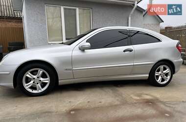 Купе Mercedes-Benz C-Class 2003 в 