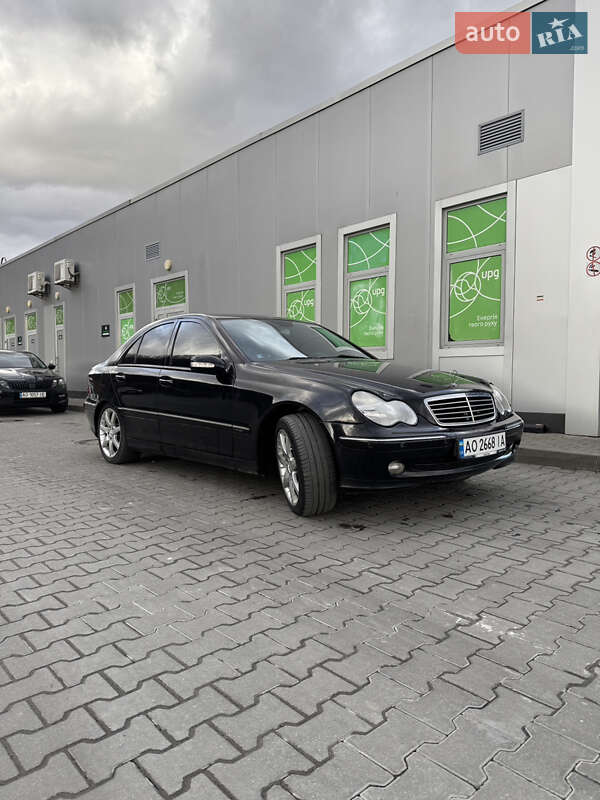 Седан Mercedes-Benz C-Class 2003 в Мукачево