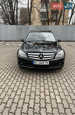 Универсал Mercedes-Benz C-Class 2008 в Львове