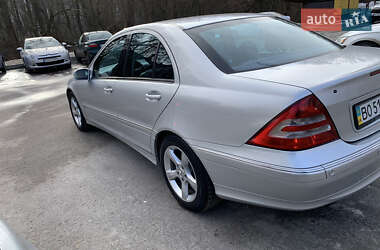 Седан Mercedes-Benz C-Class 2005 в 