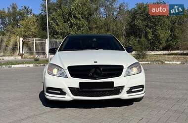 Седан Mercedes-Benz C-Class 2011 в 