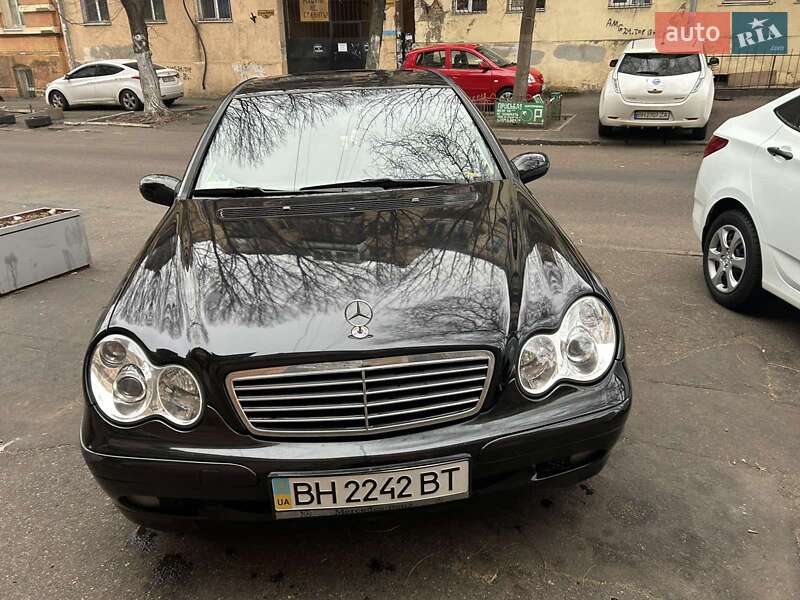 Седан Mercedes-Benz C-Class 2002 в 