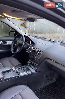 Седан Mercedes-Benz C-Class 2011 в 