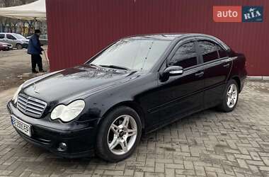 Седан Mercedes-Benz C-Class 2005 в Николаеве