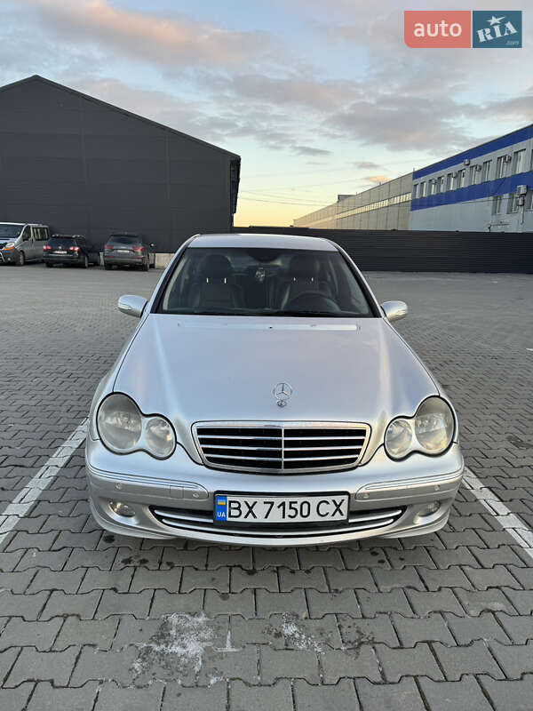 Седан Mercedes-Benz C-Class 2004 в Каменец-Подольском