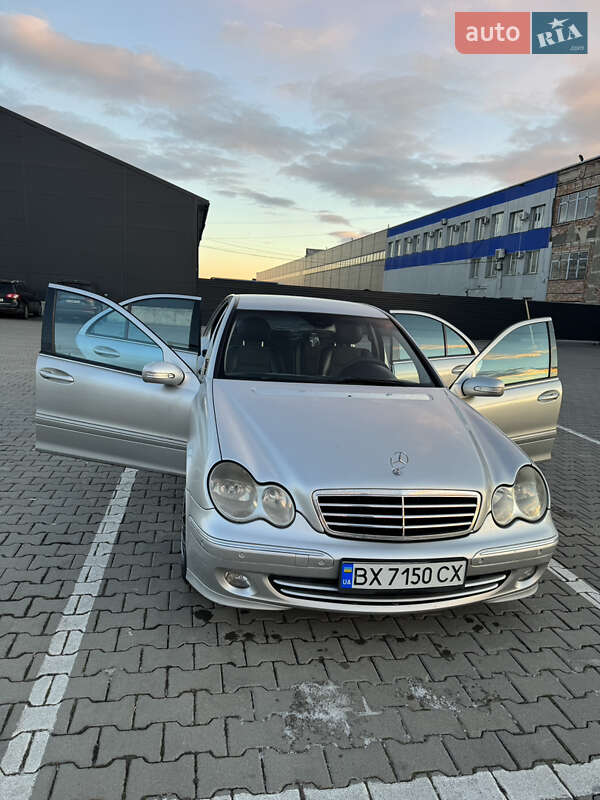 Седан Mercedes-Benz C-Class 2004 в Каменец-Подольском
