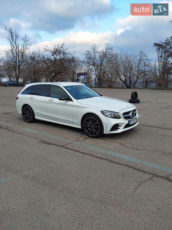 Mercedes-Benz C-Class 2019