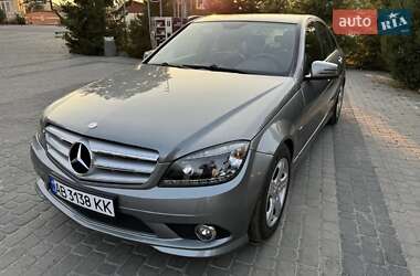 Седан Mercedes-Benz C-Class 2010 в Виннице