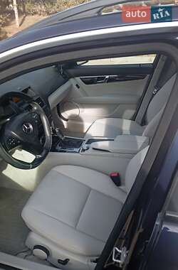 Универсал Mercedes-Benz C-Class 2010 в 