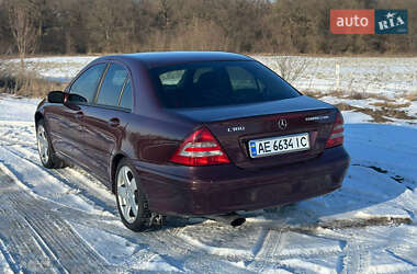 Седан Mercedes-Benz C-Class 2006 в Киеве